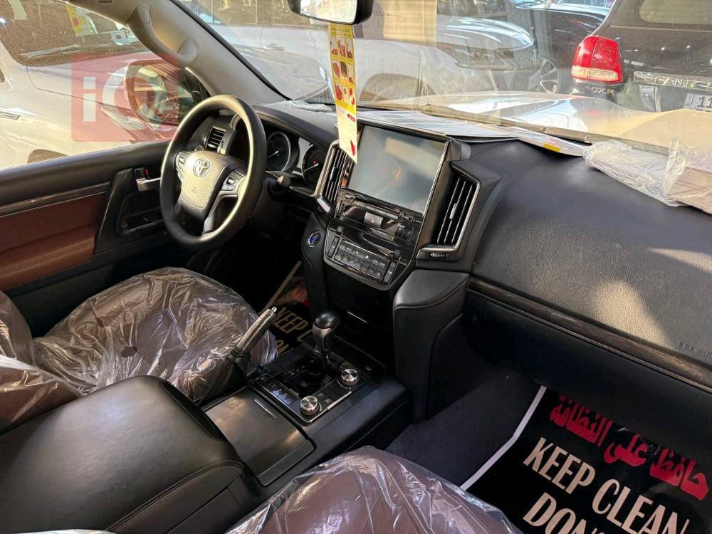 تويوتا لاندكروزر